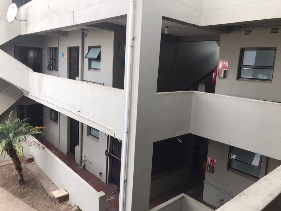 15 Bedroom Property for Sale in Quigney Eastern Cape